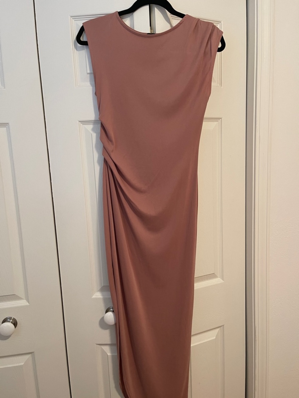 Lulu's Sleeveless Maxi Dress in Dusty Mauve